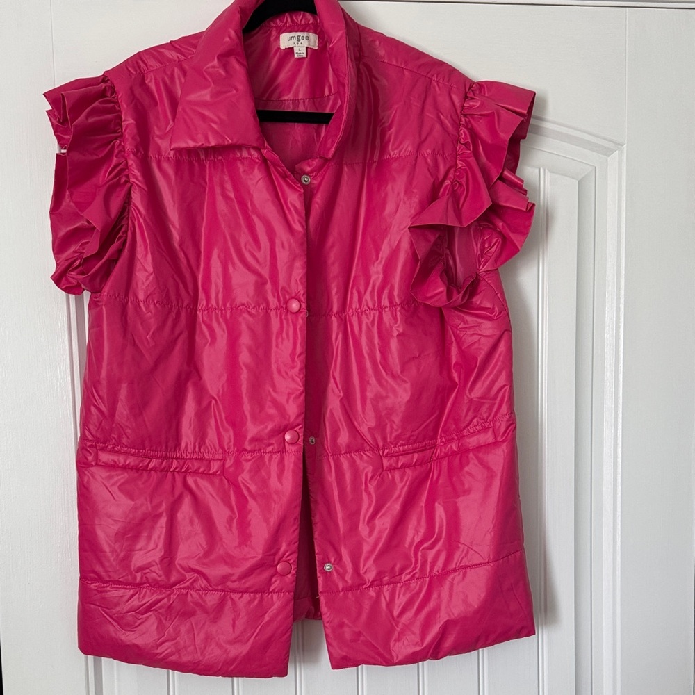 Umgee Fuchsia Ruffle Sleeve Vest